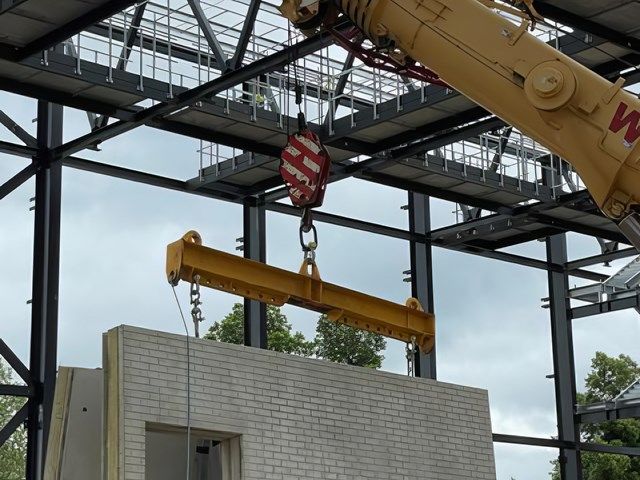 images/generic-slider/slider/crane-operator-vaccancies-4-kireth-ai.jpeg